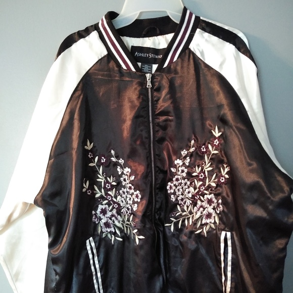 Bomber Jacket - Picture 1 of 4